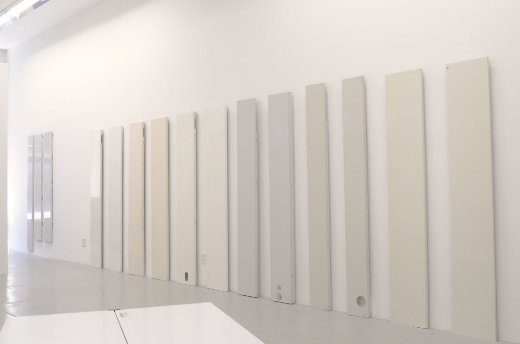 Goen Choi, White Home wall, 2016. Standing air conditioner, MC, and nylon, 499.1 x175 x 6.6 cm, 196 1/2 x 68 29/32 x 2 19/32 inch.