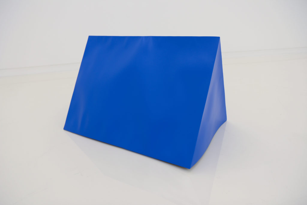 Nathaniel Robinson, Tent (Blue), 2022. Fiberglass-reinforced gypsum cement and paint, 41.9 x 48.3 x 66 cm, 16 1/2 x 19 x 26 inch.