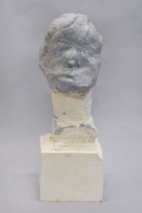 Bruce Gagnier, Dio, 2022. Plaster and paint, 41 x 13 x 13 cm, 16 x 5 x 5 inch.