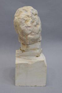 Bruce Gagnier, Plei, 2022. Plaster and paint, 36 x 13 x 13 cm, 14 x 5 x 5 inch.