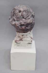 Bruce Gagnier, Anak, 2022. Plaster and paint, 22 x 13 x 13 cm, 13 x 5 x 5 inch.