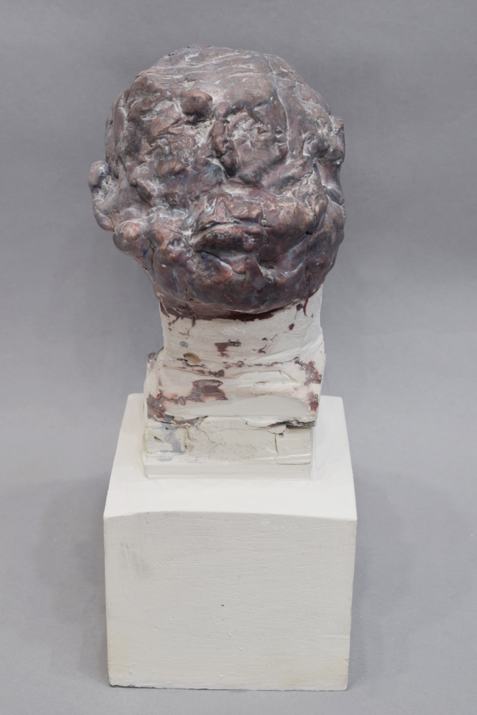 Anak 2022 Plaster and paint 22 x 13 x 13 cm, 13 x 5 x 5 inch.